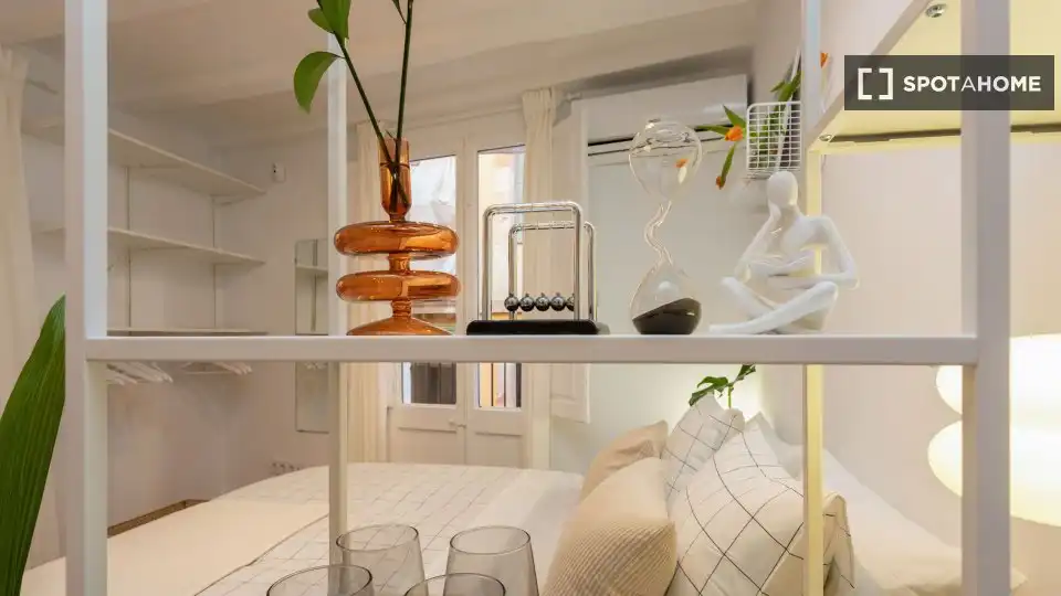 Flat with terrace to rent in Ciutat Vella, imagen 12