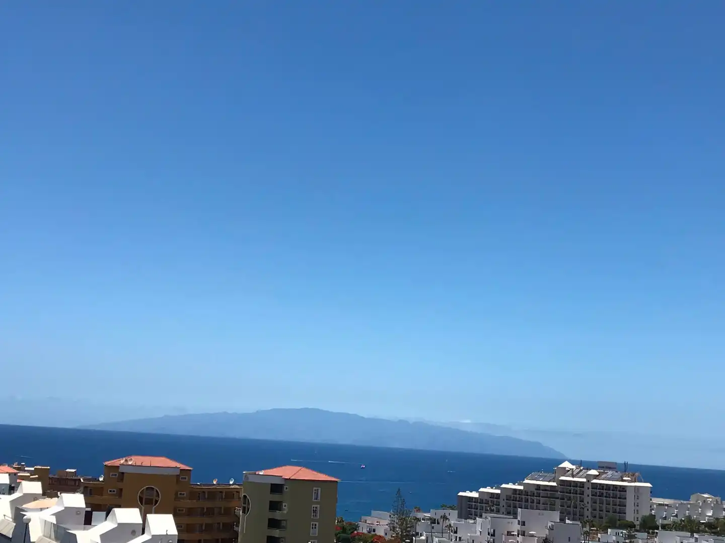 Vista exterior de Apartamento de alquiler en Adeje con Terraza, Amueblado y Lavadora