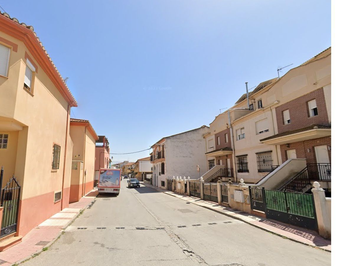 Vista exterior de Dúplex en venta en Atarfe