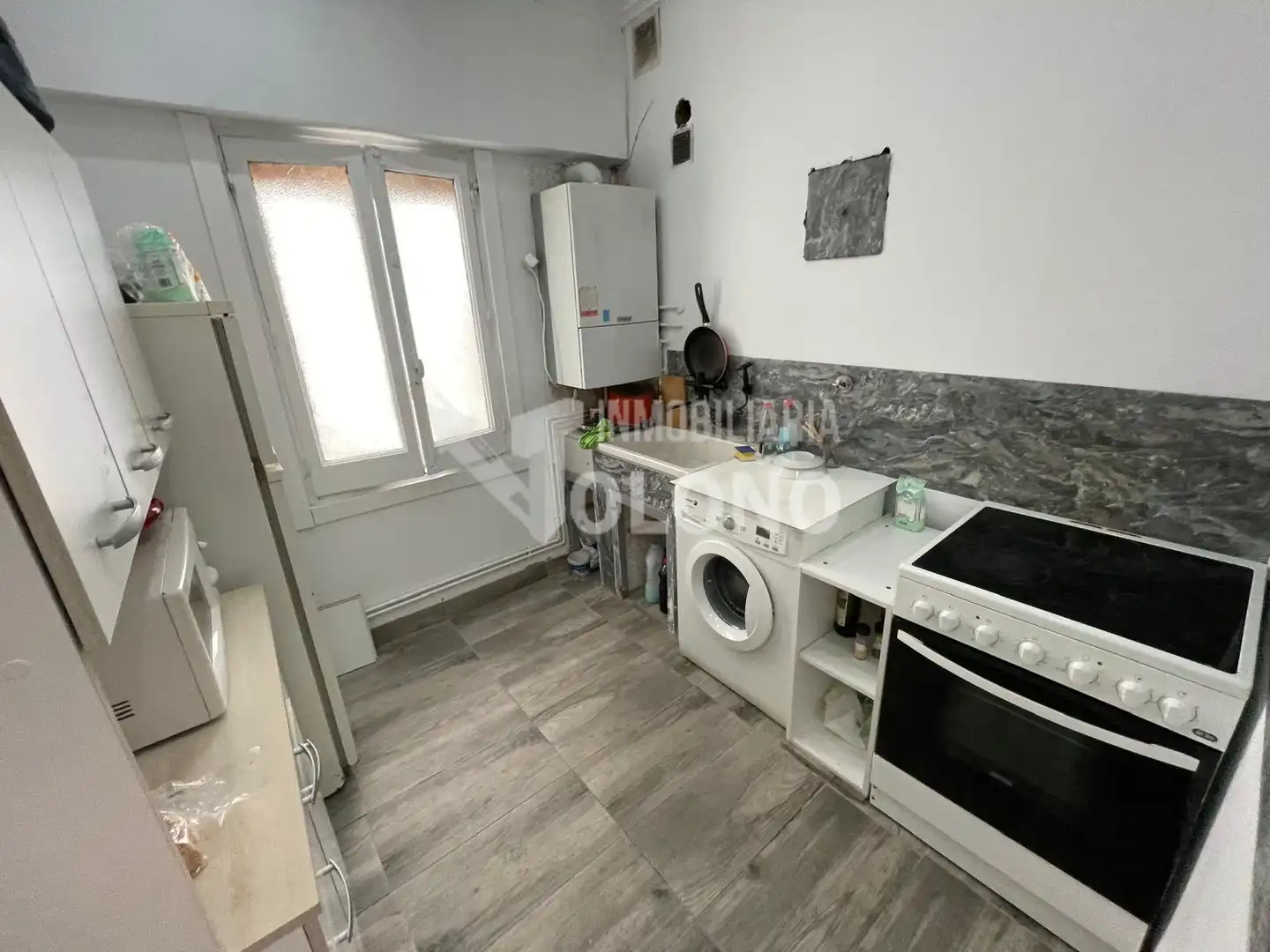 Cuina de Pis en venda en Haro amb Calefacció, Parquet i Moblat