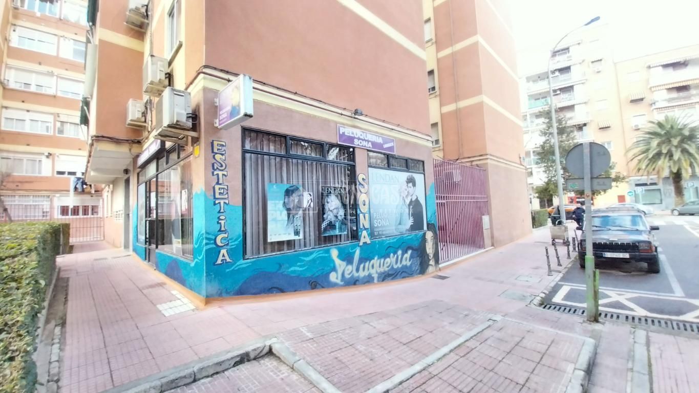 Exterior view of Premises to rent in Móstoles  with Air Conditioner