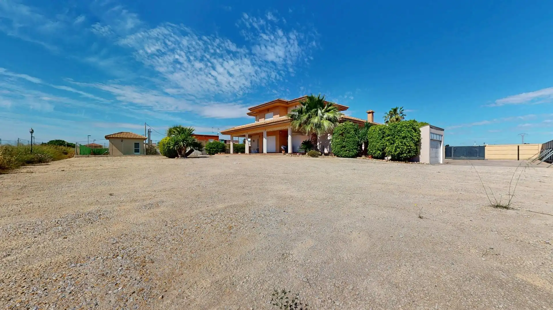 Vista exterior de Casa o chalet en venta en San Pedro del Pinatar con Piscina comunitaria