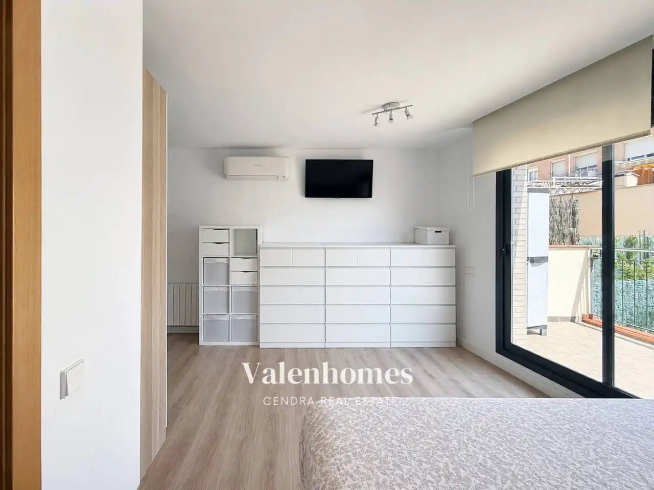 Dormitori de Casa o xalet en venda en Terrassa amb Aire condicionat, Calefacció i Terrassa