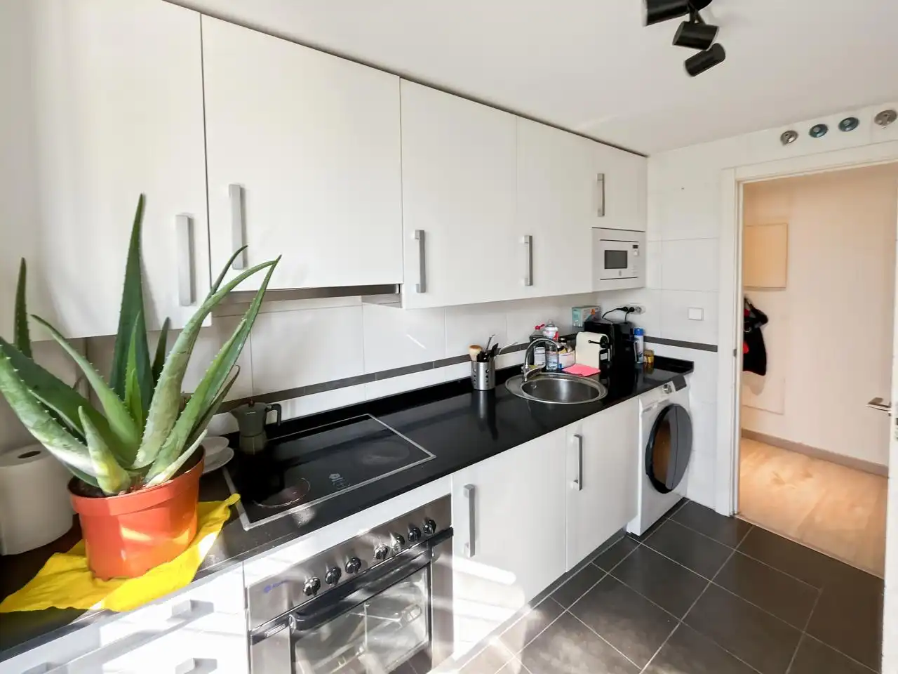 Kitchen of Flat for sale in Madrid  with Air Conditioner, Heating and Storage room