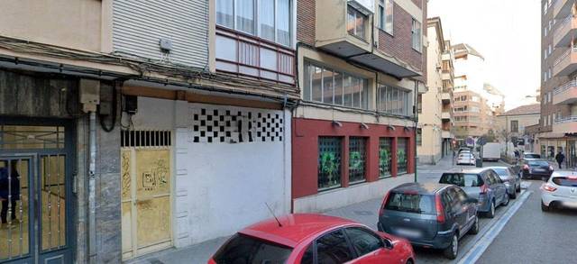 Local comercial en Venta en Calle CONDE DE RIBADEO en San Martín