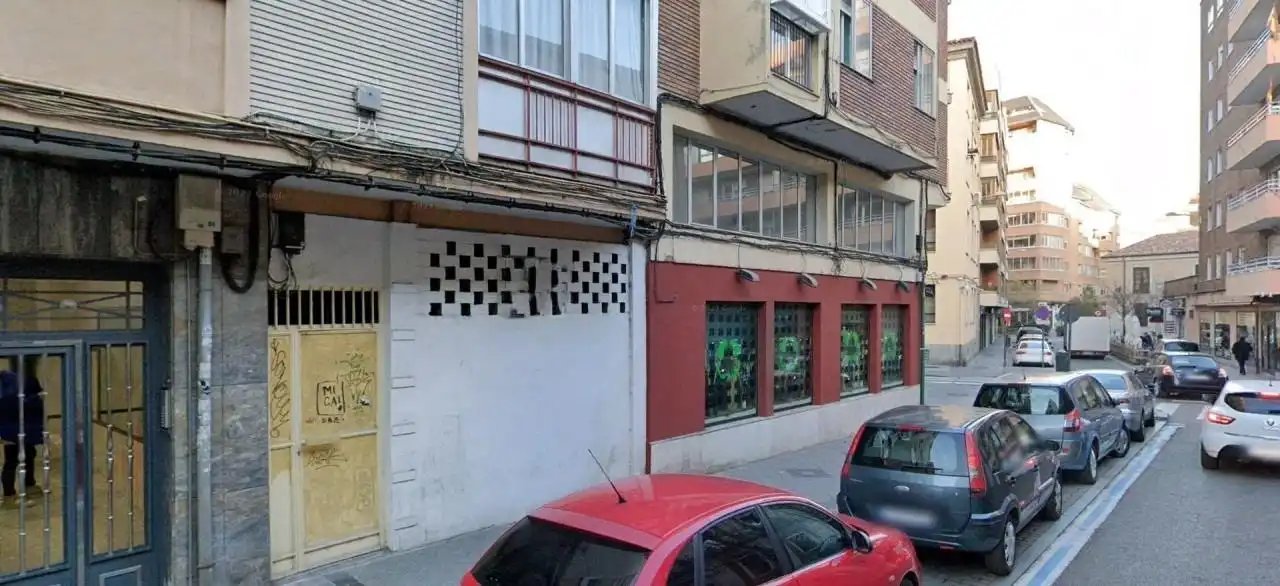 Business premises for sale in Calle CONDE DE RIBADEO