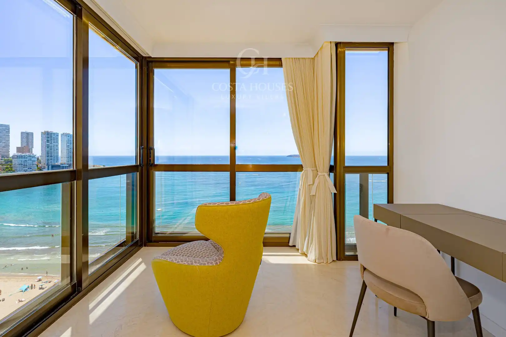 Apartamento con piscina en venta en Playa de Levante, imagen 13