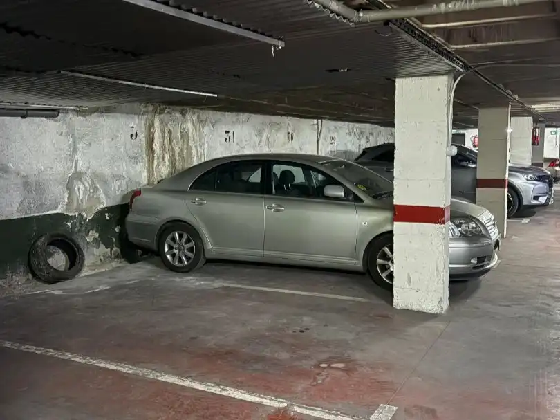 Parkplatz von Garage zur Miete in Fuencarral - El Pardo