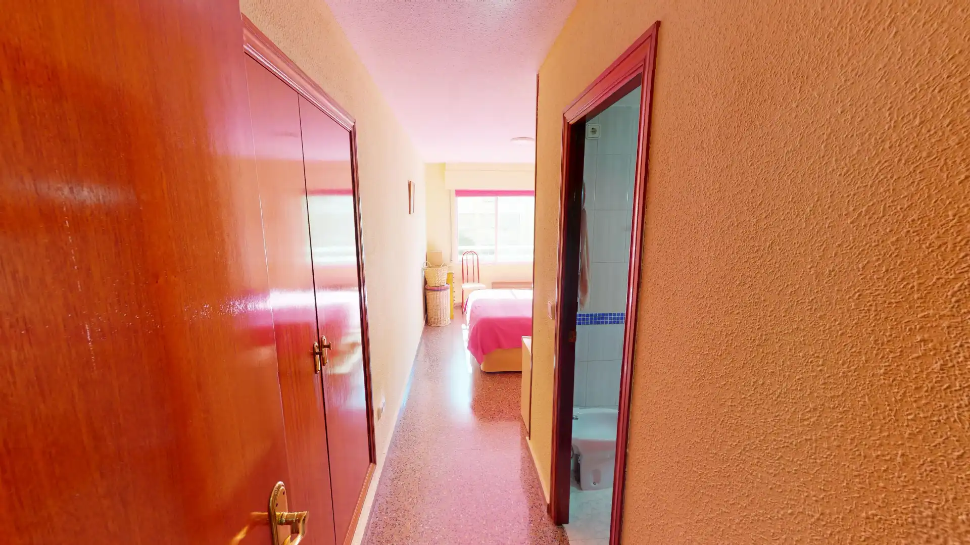 Wohnung zum Verkauf in Alicante / Alacant mit Klimaanlage und Balkon