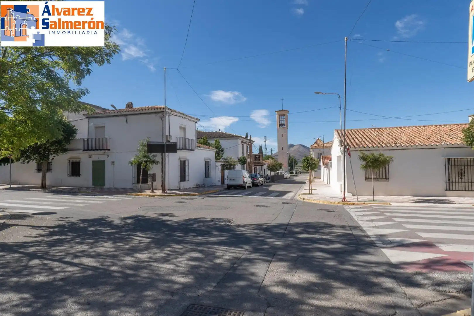 Vista exterior de Casa o xalet en venda en Albolote amb Terrassa i Balcó
