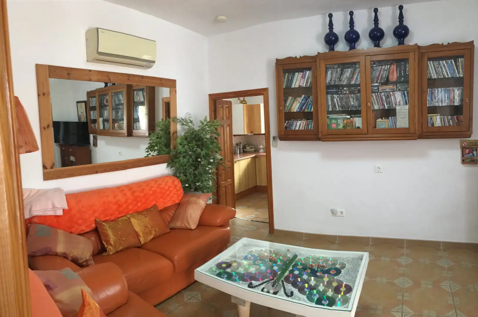 Sala de estar de Finca rústica en venta en Vélez de Benaudalla con Aire acondicionado, Calefacción y Terraza