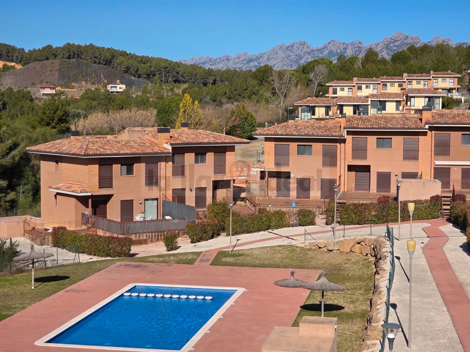 Casa adosada en venda a Avinguda Moixeró