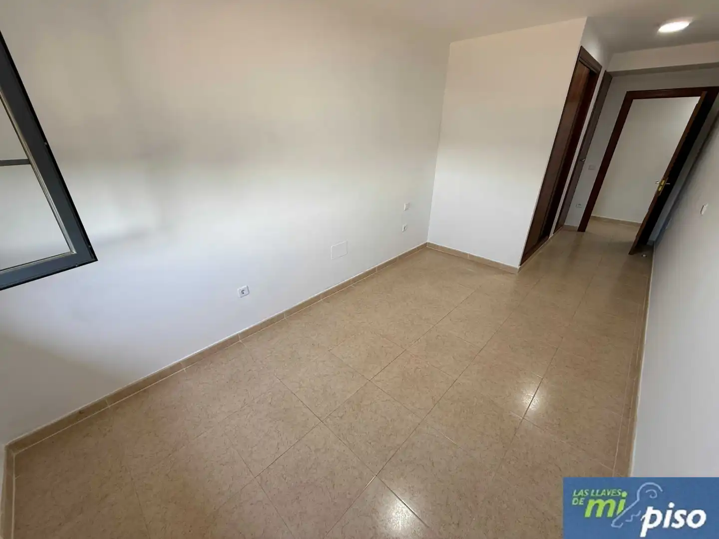 Habitación de Piso en venta en Santovenia de Pisuerga con Calefacción, Terraza y Trastero