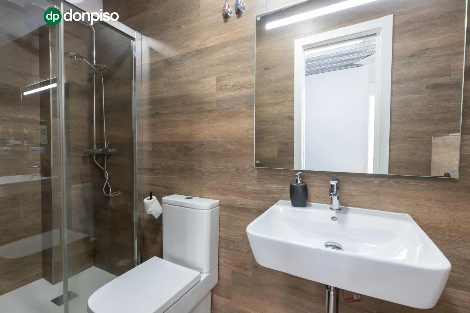 Baño de Casa o chalet en venta en Granada con Calefacción, Terraza y Trastero