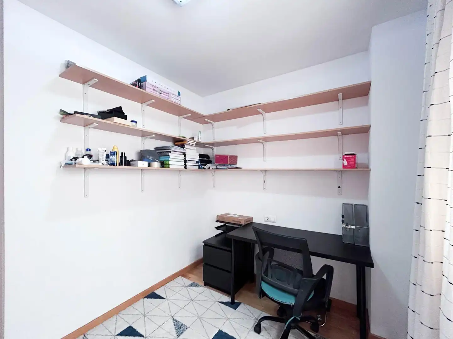 Flat for rent in Paterna  with Air Conditioner, Heating and Private garden