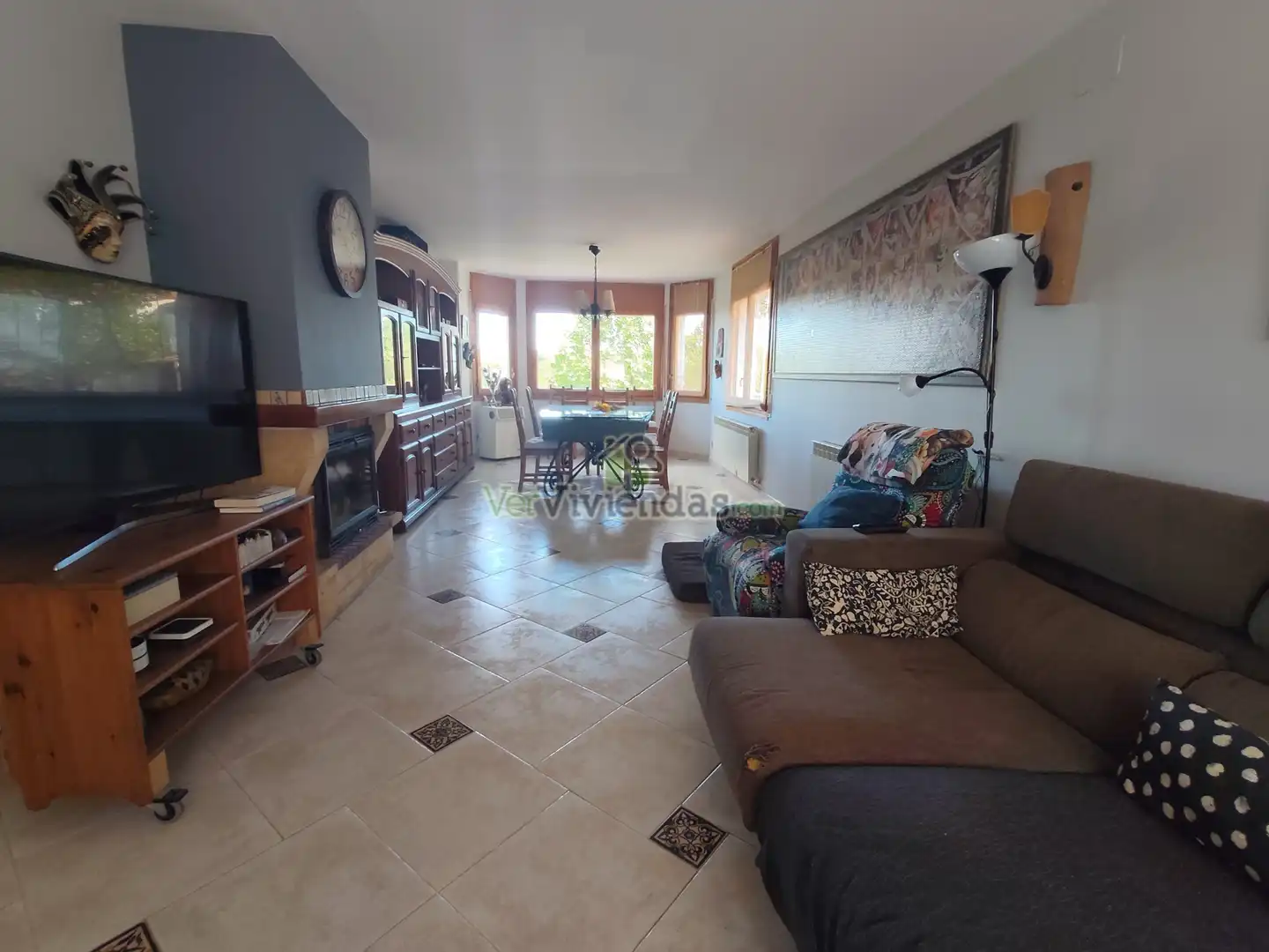 Sala d'estar de Casa o xalet en venda en Vallirana amb Calefacció, Jardí privat i Terrassa