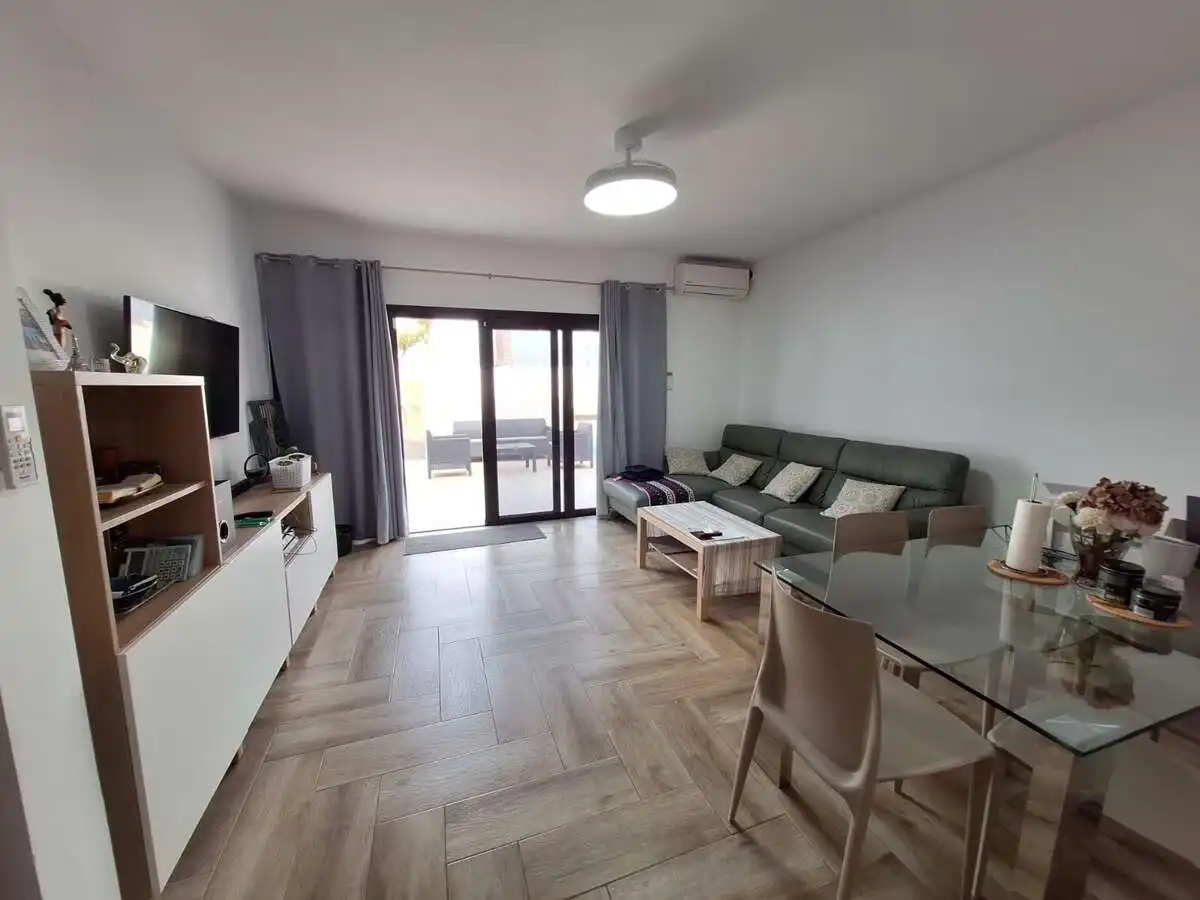 Sala d'estar de Casa o xalet en venda en Yaiza amb Terrassa