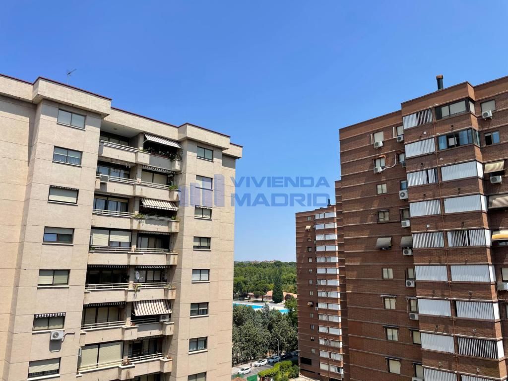 Vista exterior de Pis de lloguer en  Madrid Capital amb Aire condicionat, Calefacció i Traster