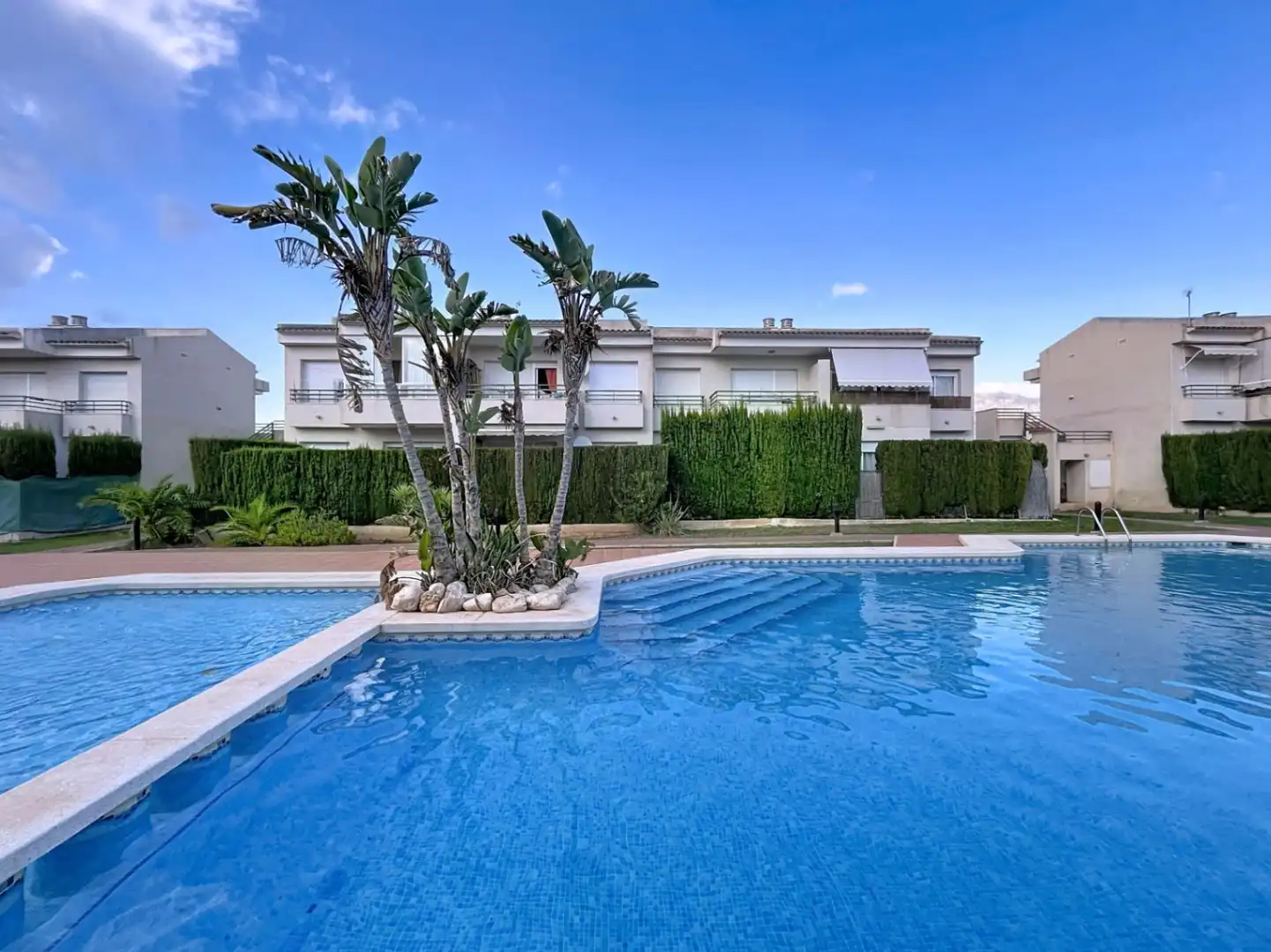 Schwimmbecken von Wohnung zur Miete in La Nucia mit Klimaanlage, Privatgarten und Schwimmbad