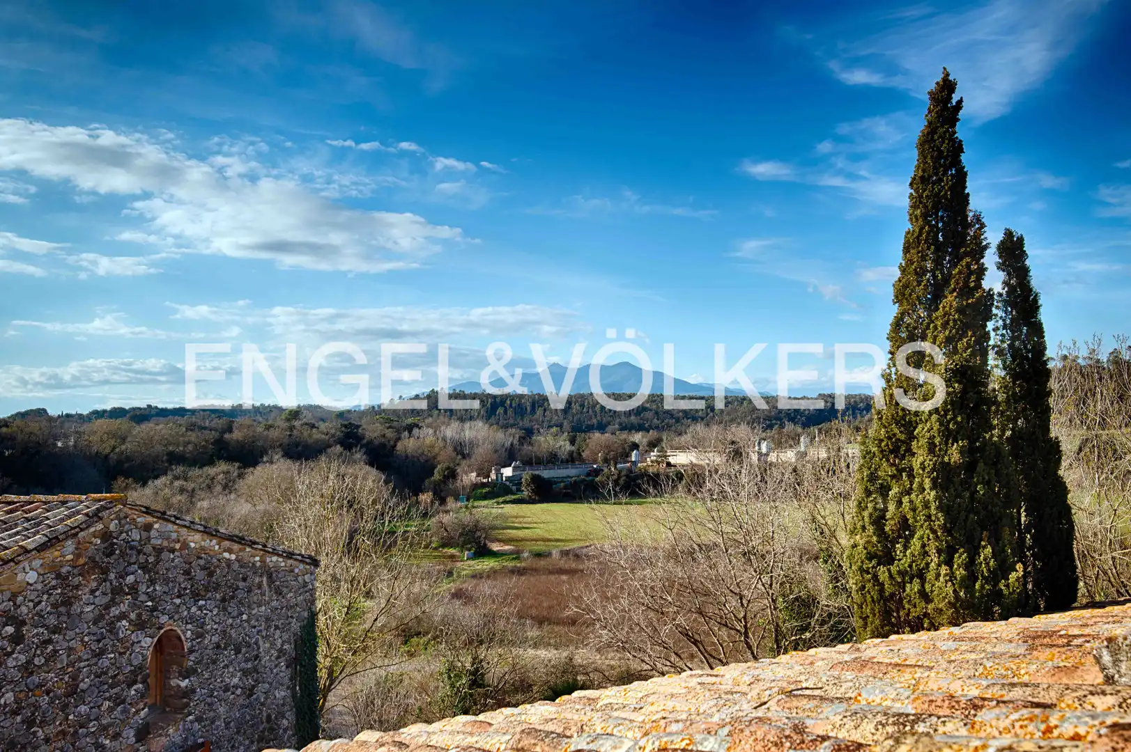 Vista exterior de Casa adosada en venta en Cabanelles con Calefacción, Jardín privado y Terraza