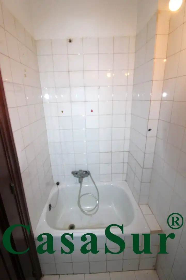 Baño de Piso en venta en Valladolid con Calefacción, Parquet y Terraza