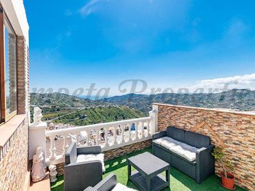 Maison avec balcon à vendre à Cómpeta