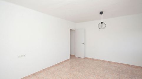 Foto 5 de Piso en venta en C/ Verge de Montserrat, Pont Vell, Ripollet