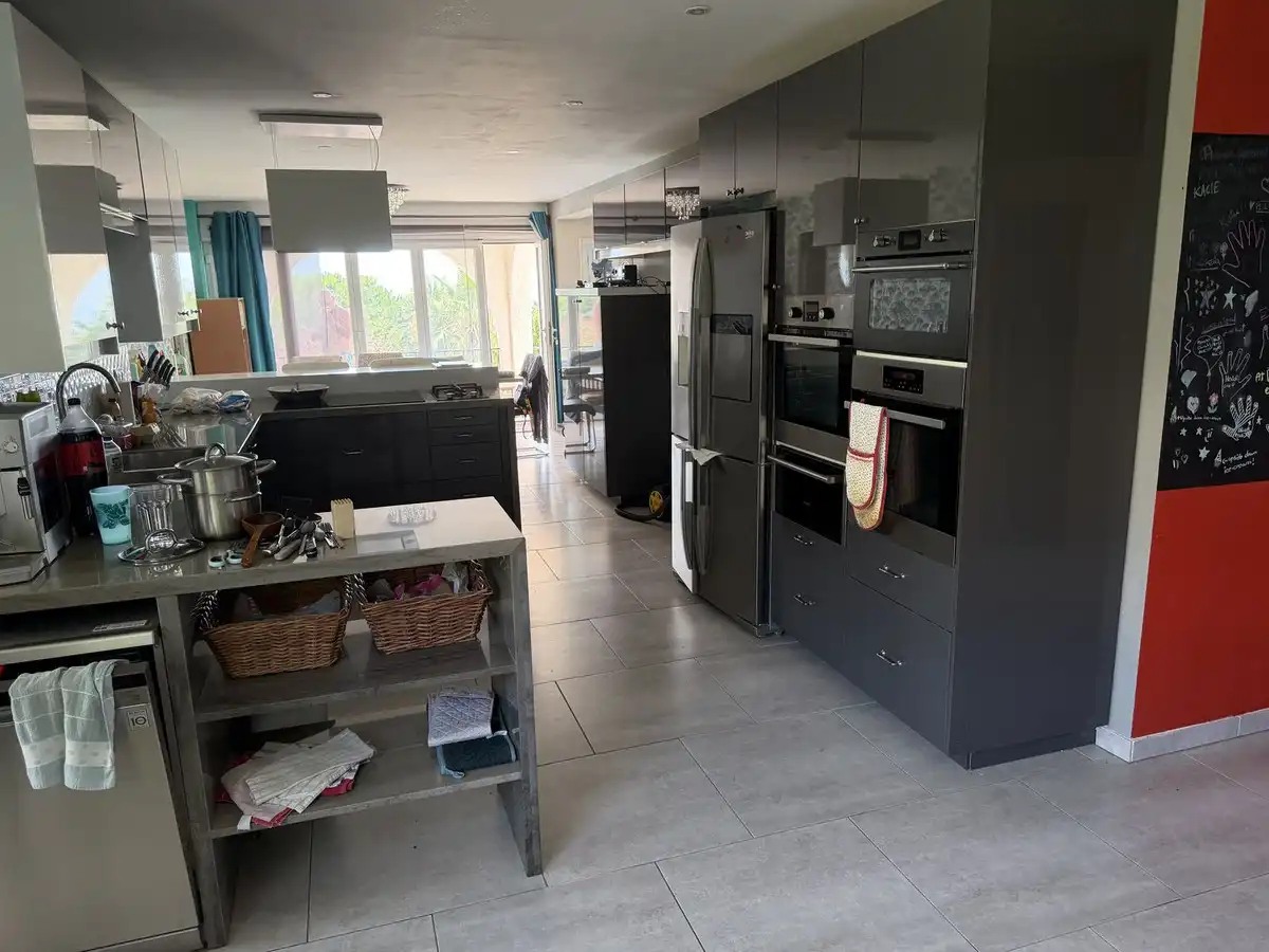 Casa con piscina en venta en Benalmádena pueblo, imagen 2