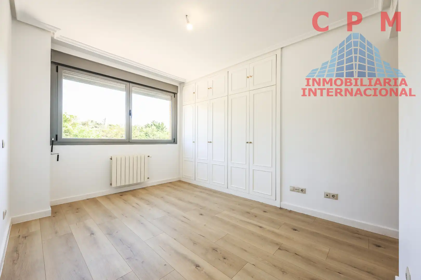 Bedroom of Flat for rent in La Moraleja  with Air Conditioner, Heating and Parquet flooring