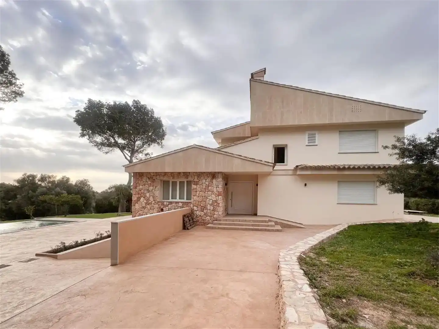 Vista exterior de Casa o xalet en venda en  Palma de Mallorca amb Aire condicionat i Piscina