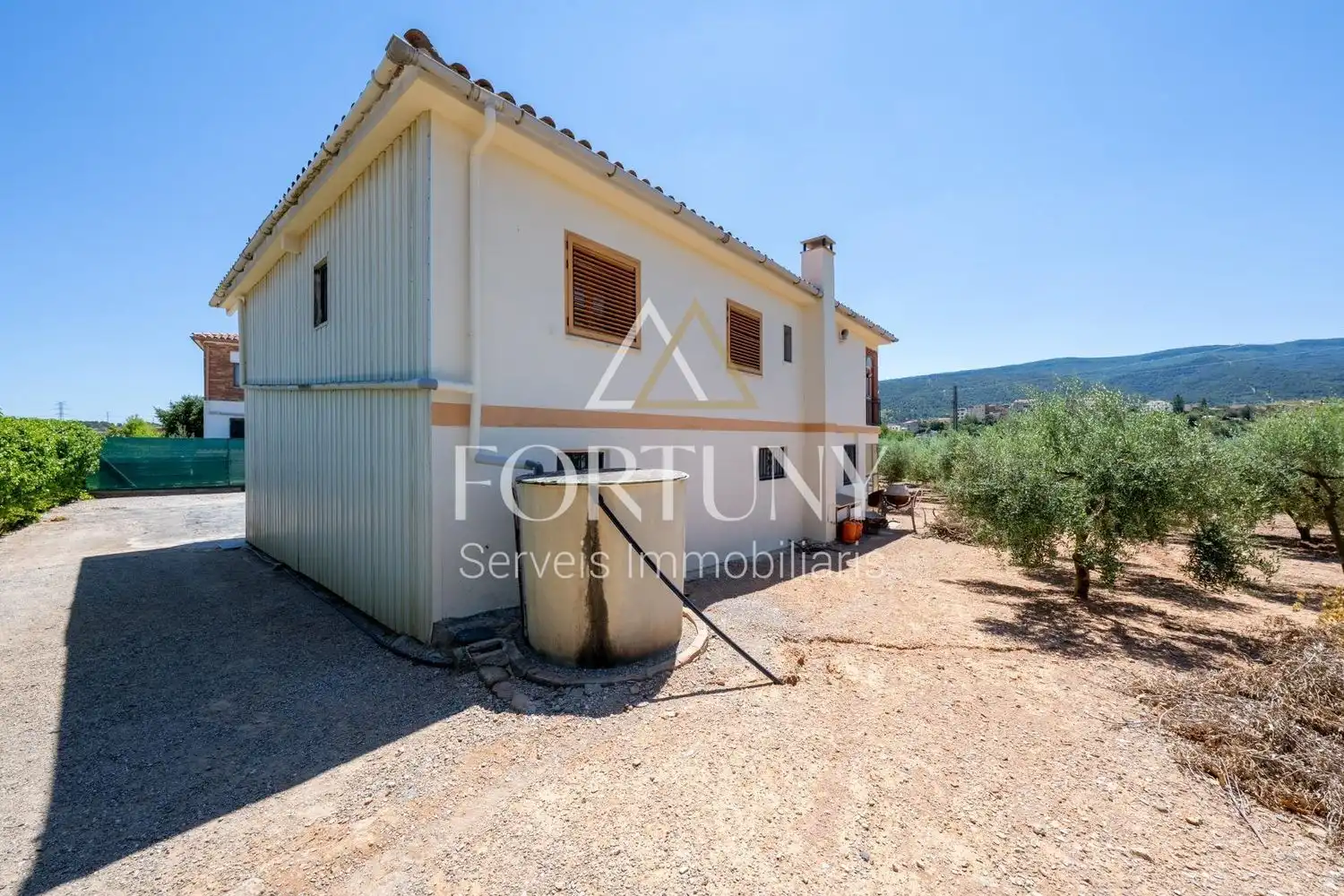 Vista exterior de Casa o chalet en venta en L'Espluga de Francolí con Piscina