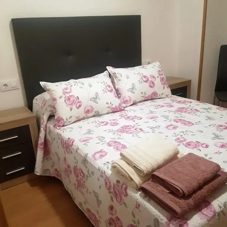Habitació a Rúa Irmáns Villar H1 (Calle Paseo) centro, Casco Viejo
