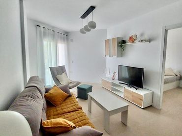 Ground floor to rent in Calle Calle Italia