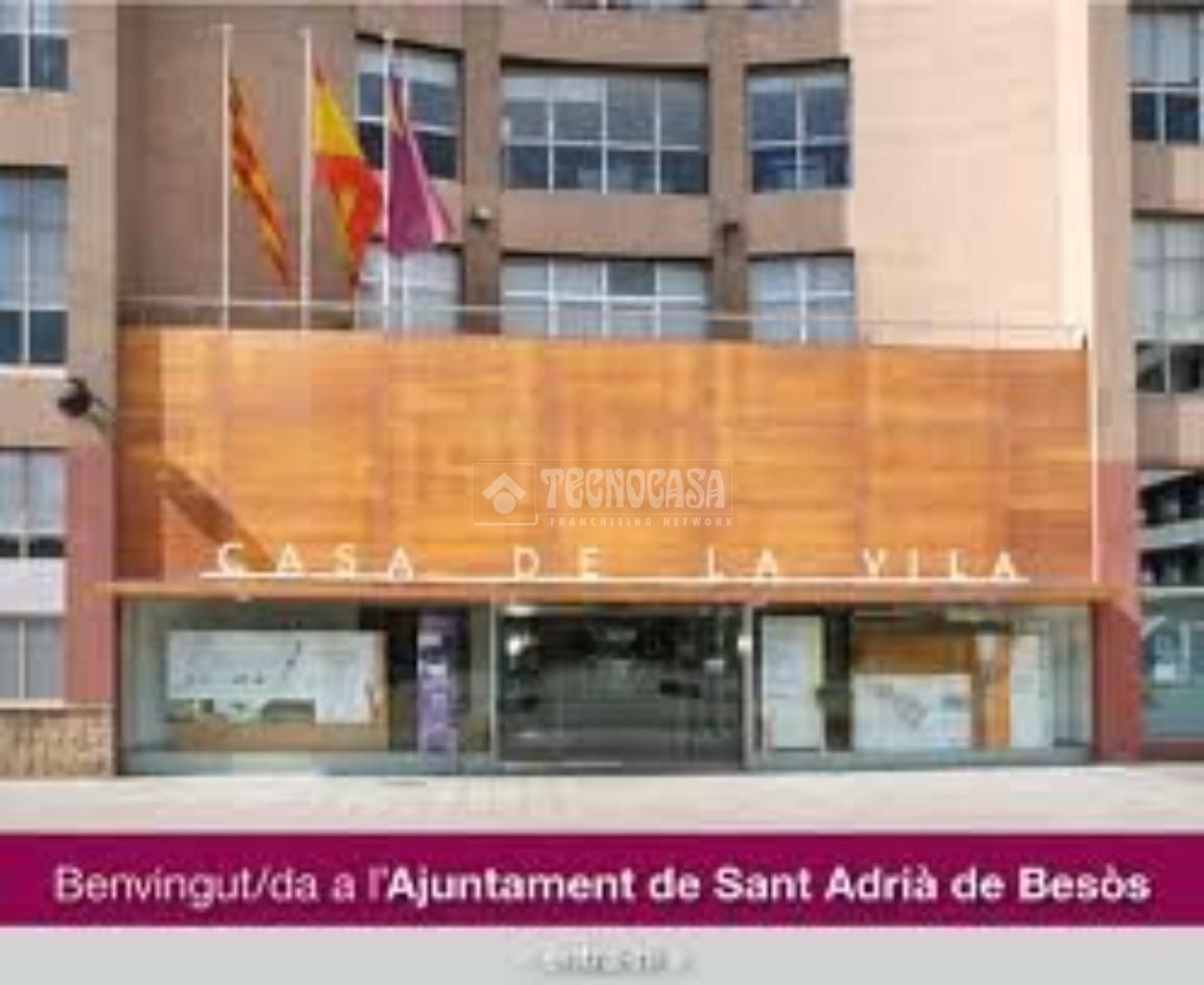 Vista exterior de Pis en venda en Sant Adrià de Besòs