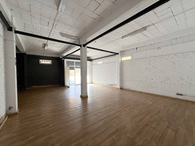 Local comercial en Alquiler en DE LA VERGE DE LA MISERICÒRDIA en Nou Eixample Sud