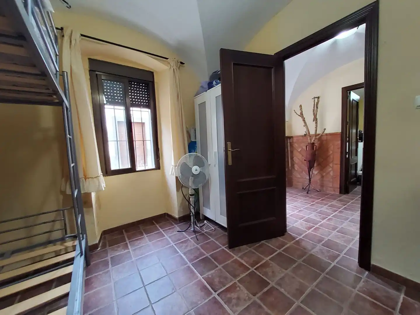 Casa con jardín en venta en Cardeña, imagen 2