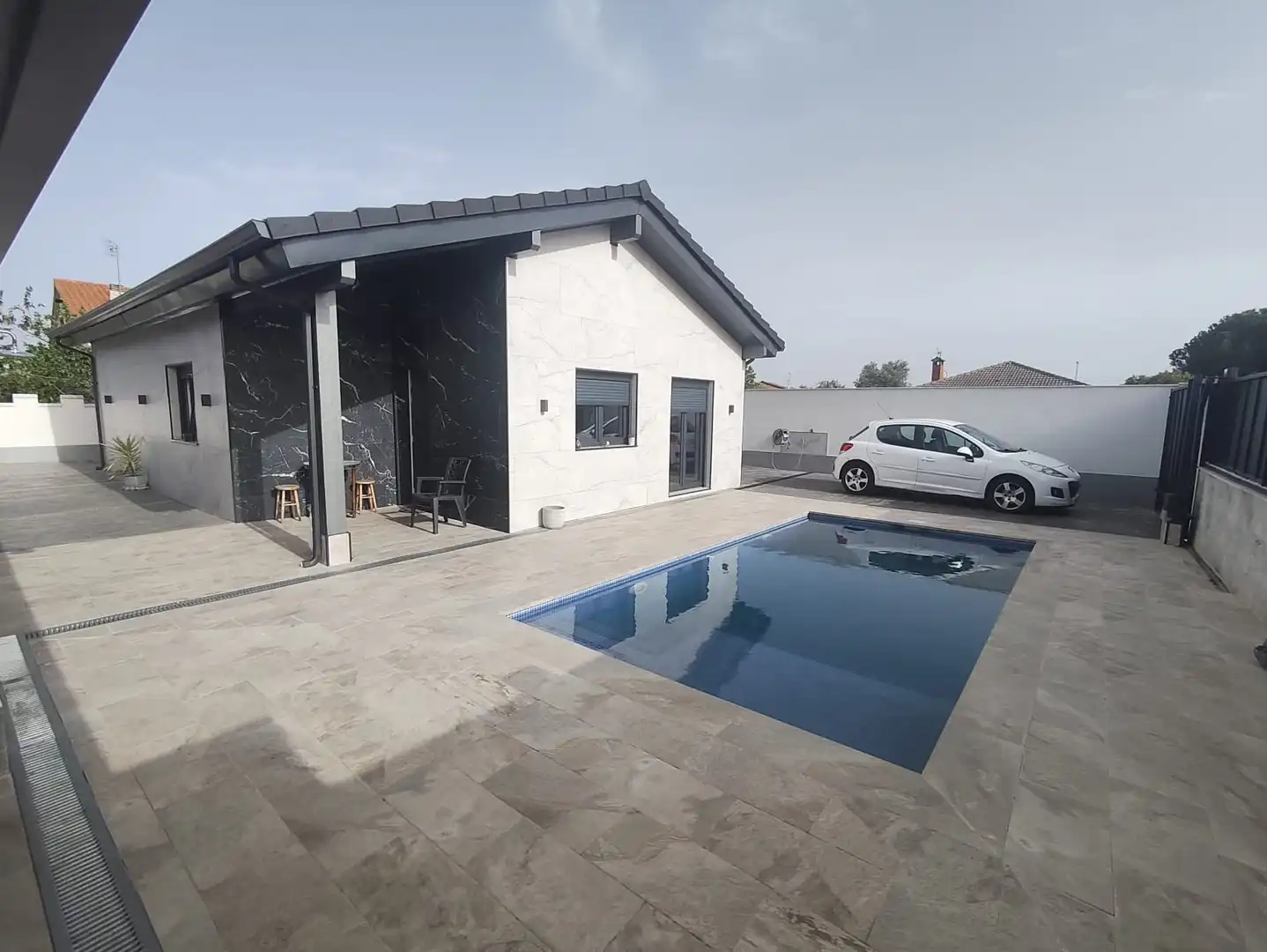 Swimming pool of Houses for sale in Las Ventas de Retamosa  with Air Conditioner, Heating and Storage room