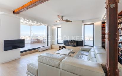 Sala d'estar de Àtic en venda en  Valencia Capital amb Aire condicionat, Calefacció i Parquet