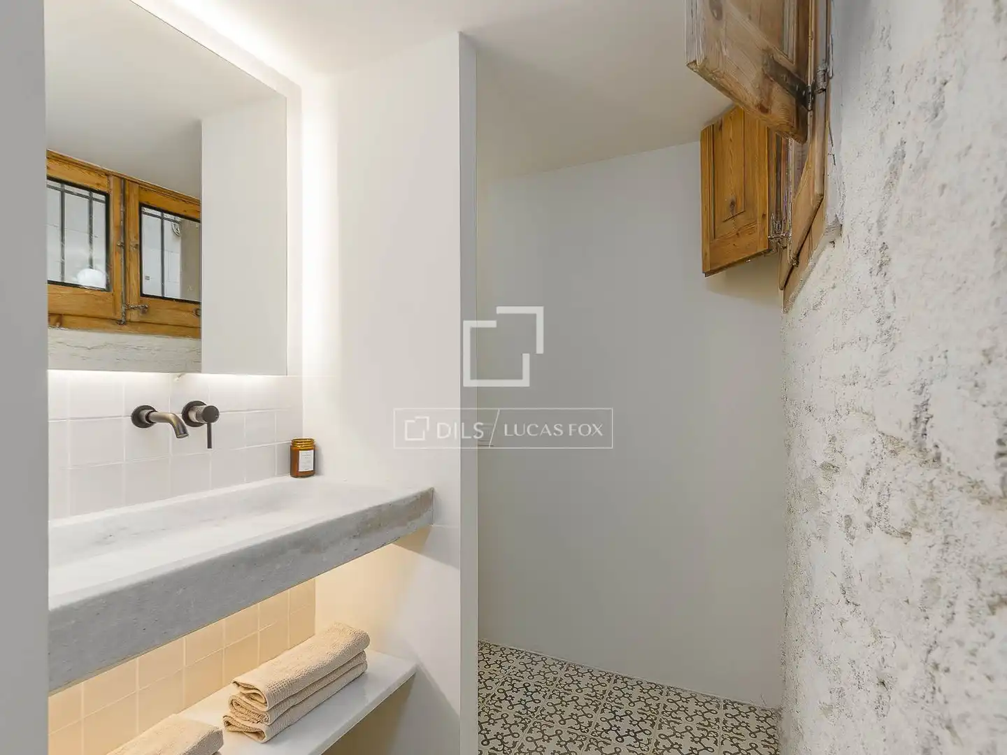 Baño de Piso en venta en Barcelona con Aire acondicionado, Calefacción y Terraza