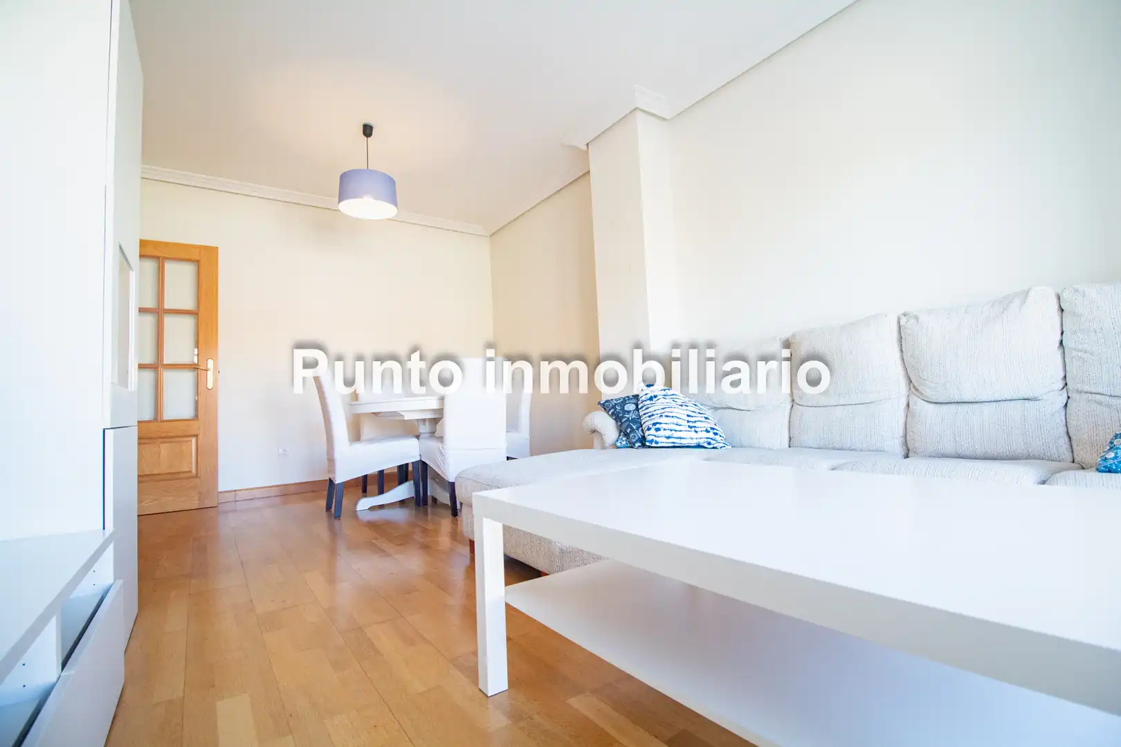 Exterior view of Flat for sale in Arroyo de la Encomienda  with Heating, Parquet flooring and Storage room