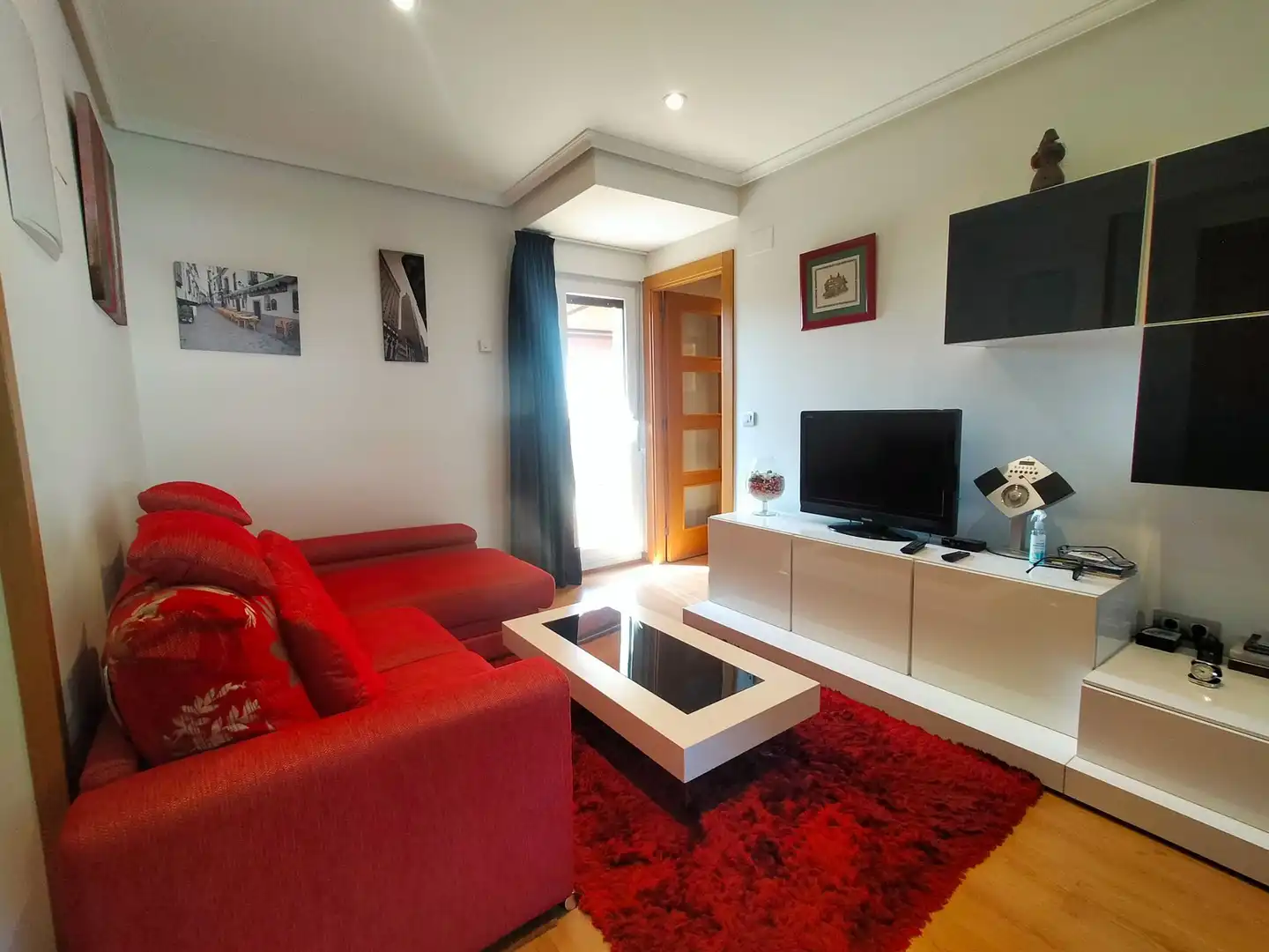 Living room of Flat for sale in Pravia  with Heating, Terrace and Furnished