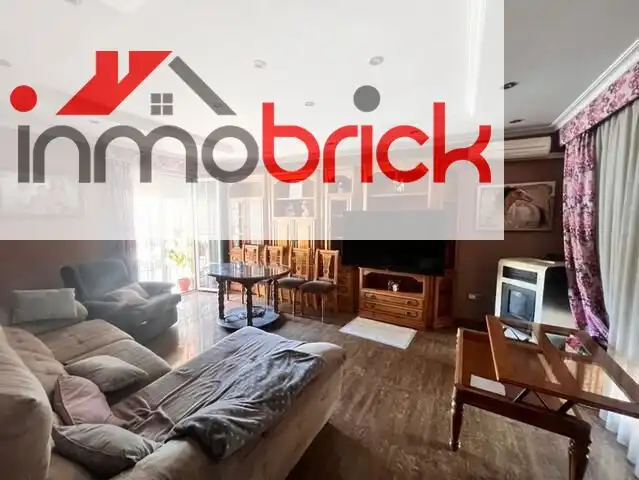 House for sale in Jardin Lucena