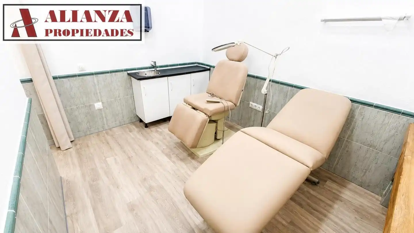 Local comercial en alquiler en Cruz de Humilladero, imagen 6