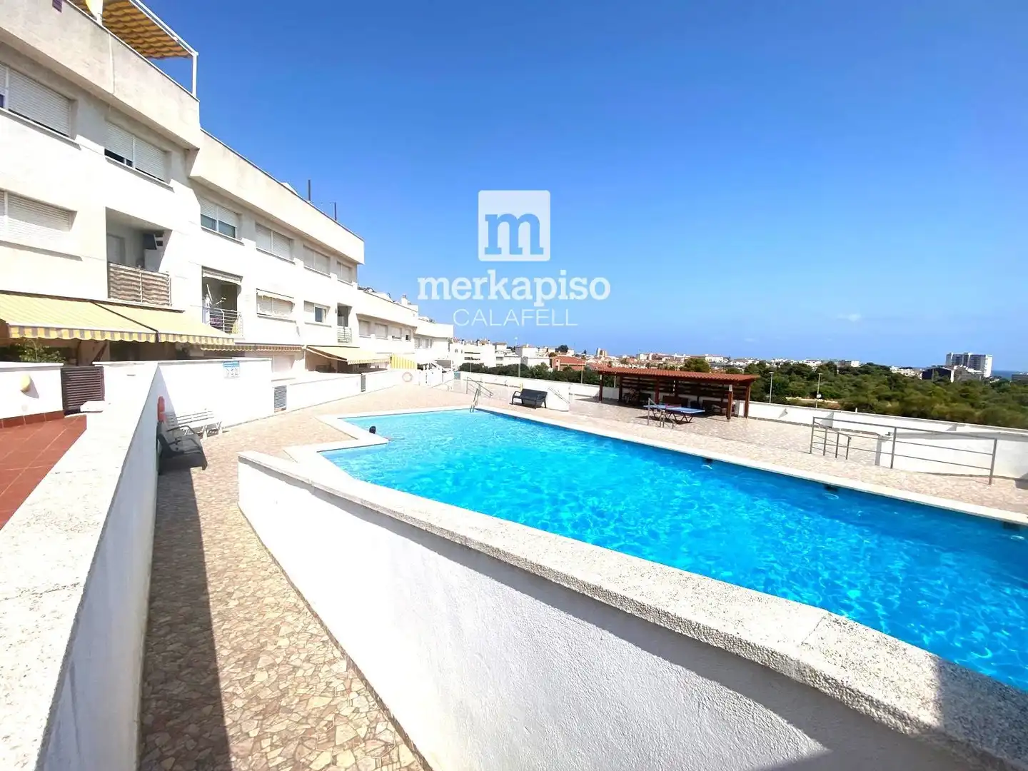 Piscina de Pis en venda en El Vendrell amb Aire condicionat, Terrassa i Traster