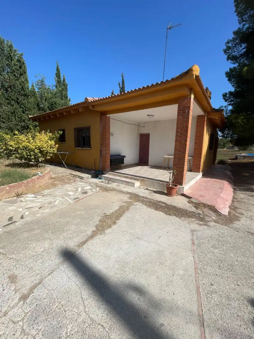 Detached house with pool for sale in Urbanizaciones
