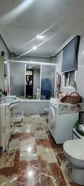 Baño de Piso en venta en Linares con Aire acondicionado, Calefacción y Jardín privado