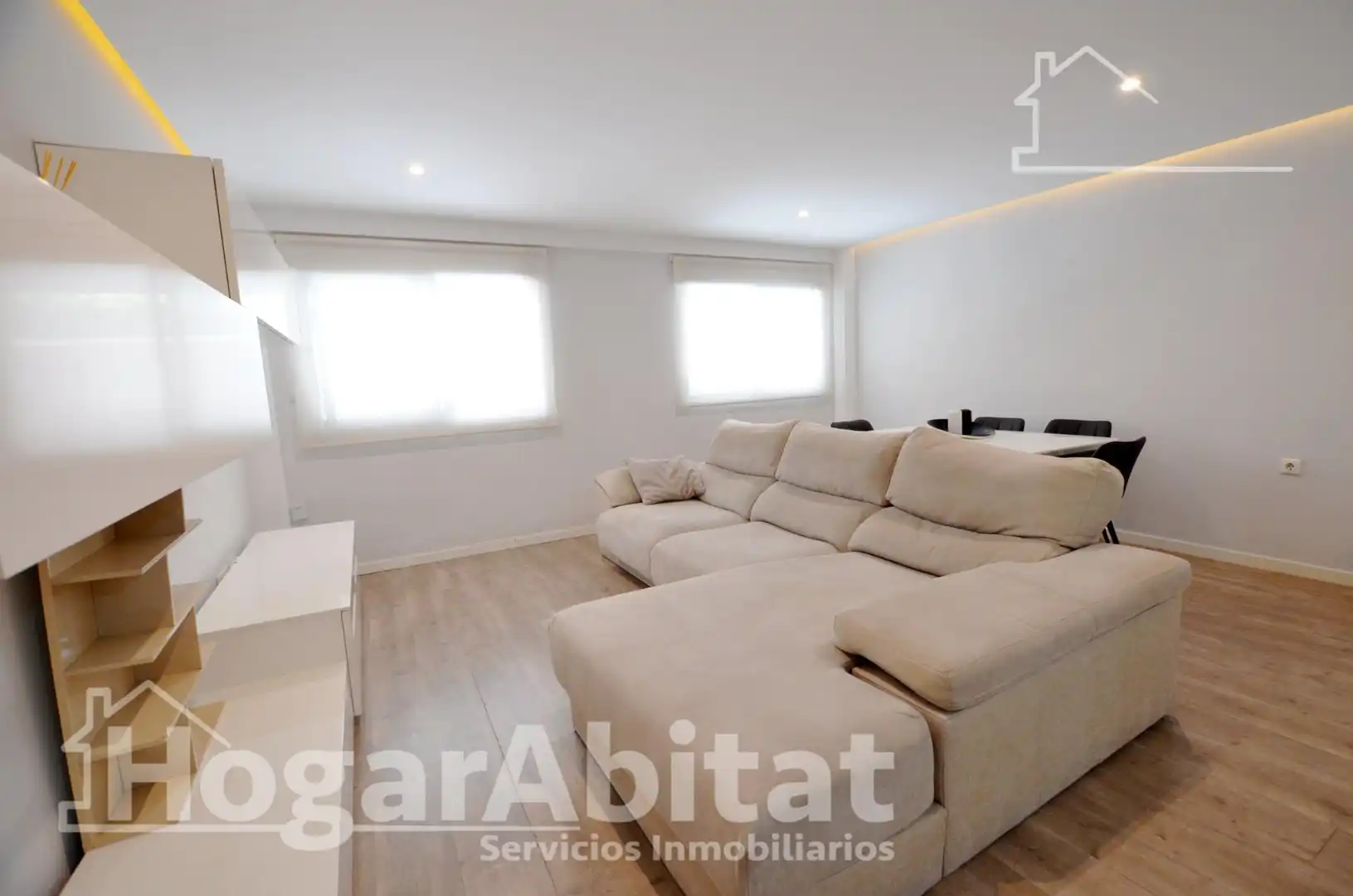 Flat for sale in Calle Presbítero Baltasar Carrasco, imagen 2