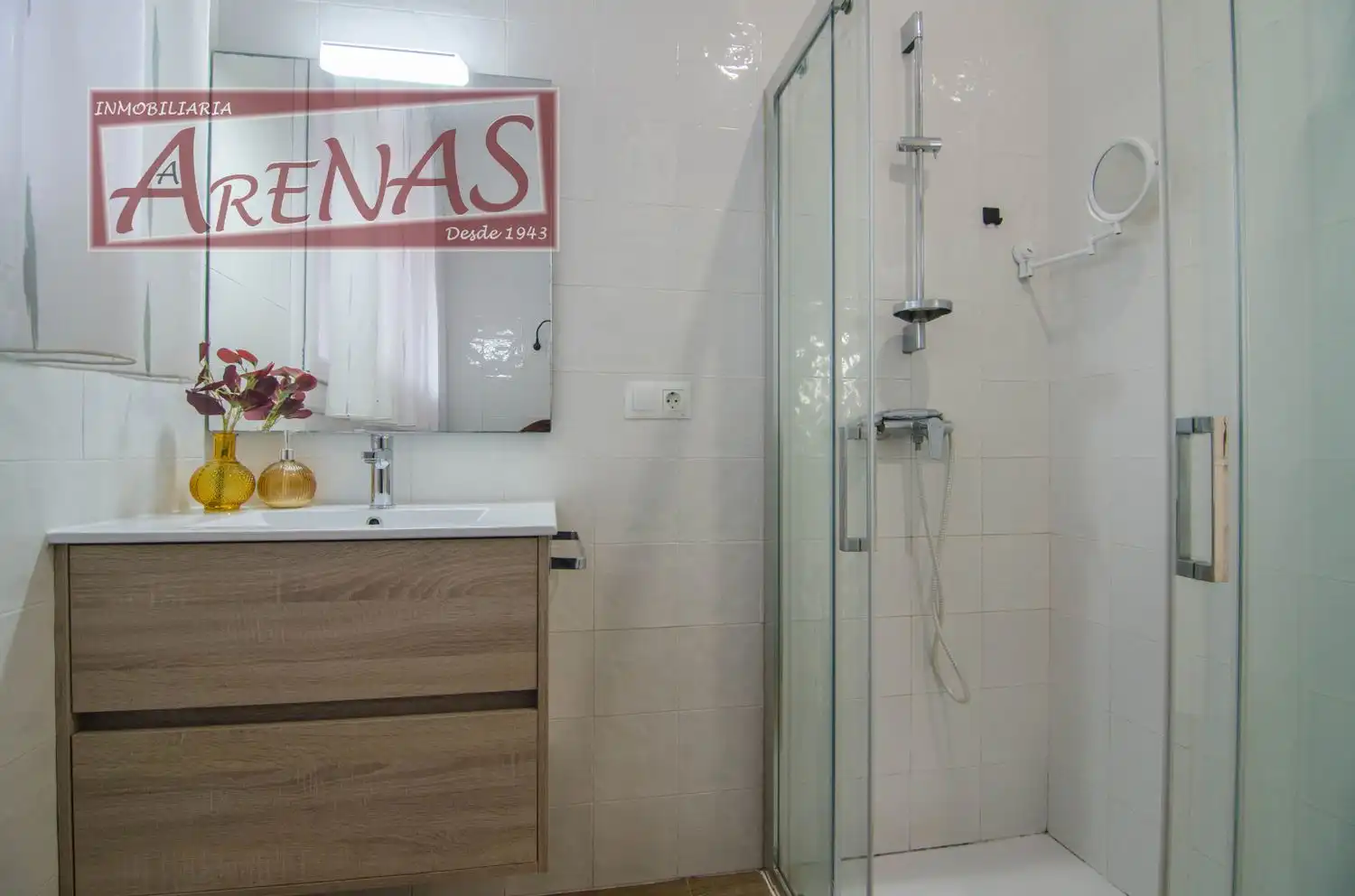 Baño de Apartamento en venta en Colindres con Amueblado, Lavadora y Microondas