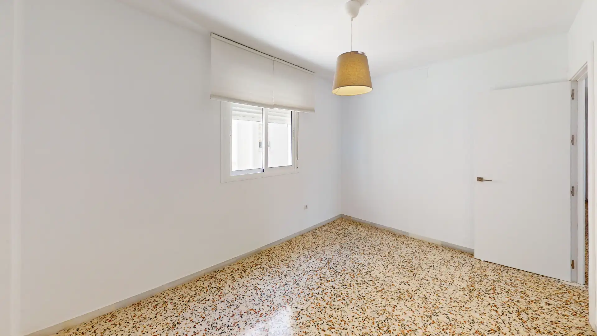 Habitación de Piso en venta en Almería con Aire acondicionado, Calefacción y Terraza