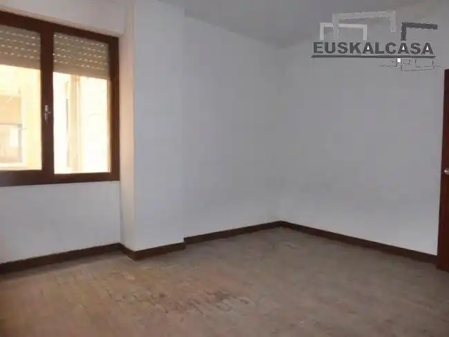 Bedroom of Flat for sale in Basurtu - Zorrotza